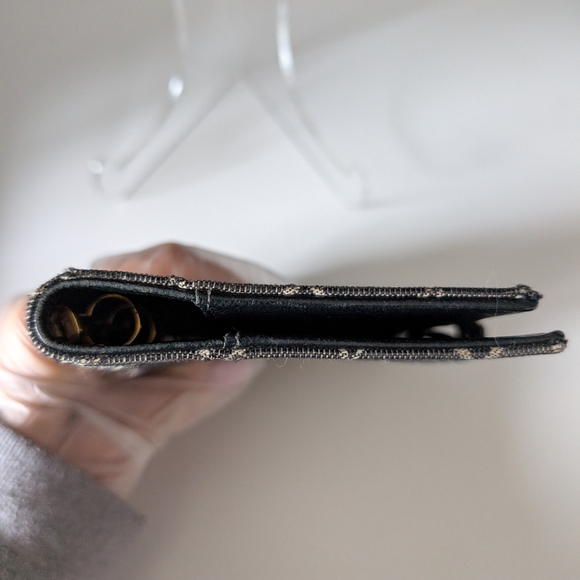 Vintage Louis Vuitton Agenda with Signature Monogram - Picture 9 of 10